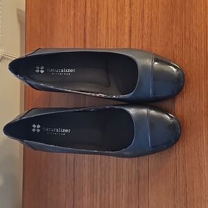 Women's 8.5W Navy Blue Naturalizer Dress Shoes